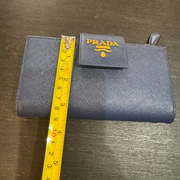 Prada Blue Leather Wallet. Great condition. - Picture 7 of 10